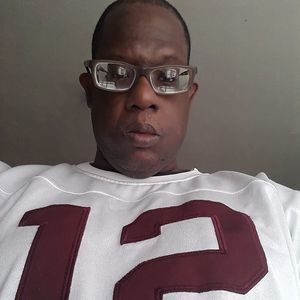 Meet your Posher, Ethan